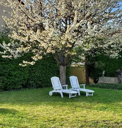 Cozy En Haute Vallee De Chevreuse Le Mesnil-Saint-Denis